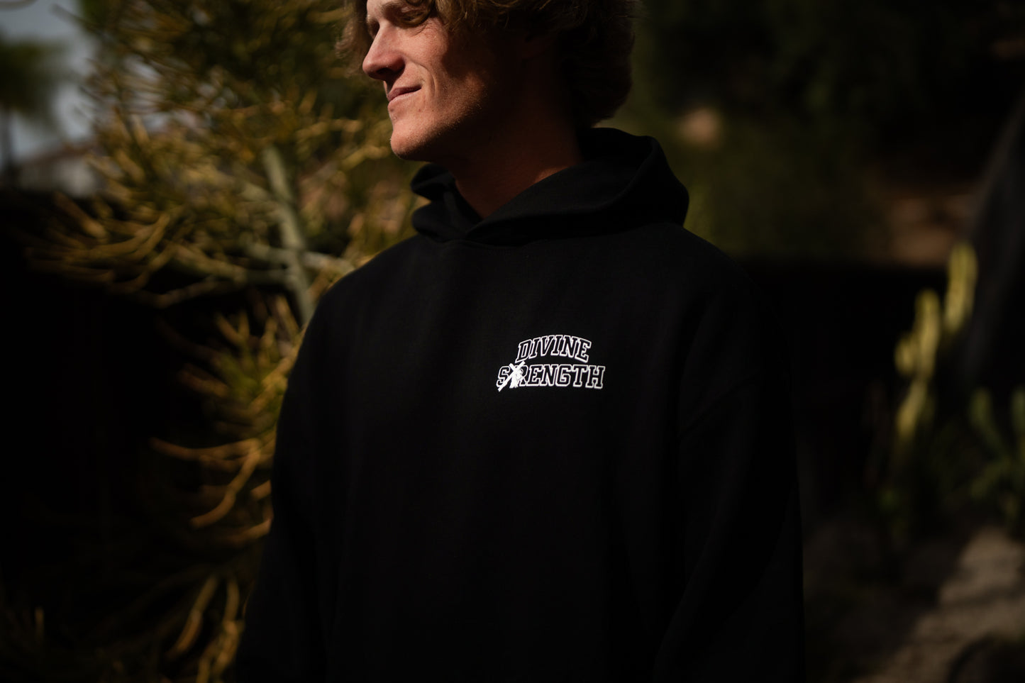 Divine Strength Heavy Hood - Black